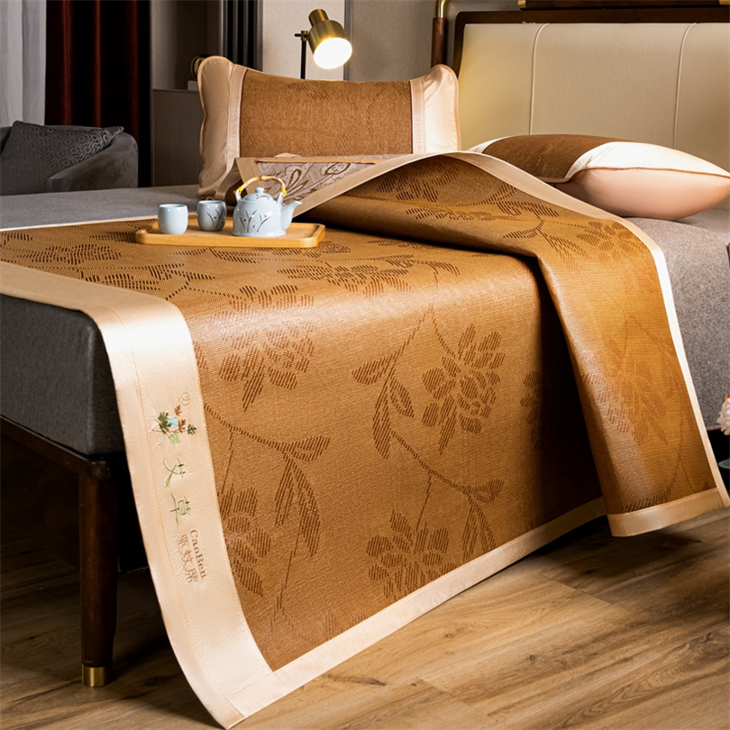 حصيرة تبريد وغطاء وسادة من الخ - مراجعة Silk Pillowcase Set وسعره