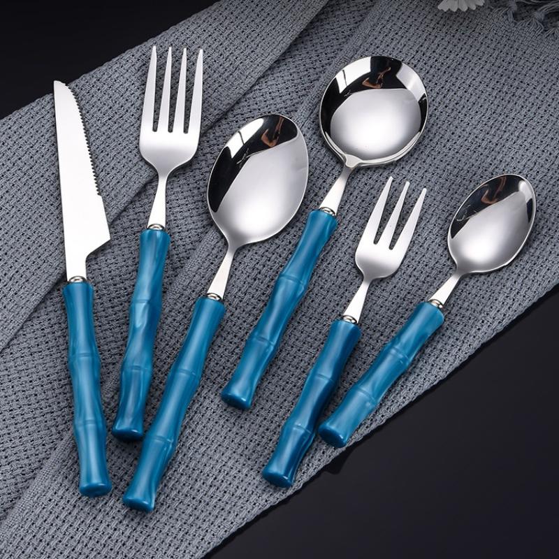 أدوات مائدة من الفولاذ المقاوم - مراجعة Bamboo Cutlery Set وسعره